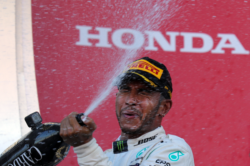 Illustration for article titled Lewis Hamilton Closes In On 2018 Formula One Championship With Ninth Win Of The Year